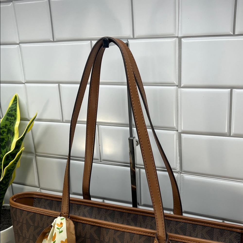 5461 MICHAEL KORS BROWN JET SET TOTE 258675461 - Picture 5 of 13